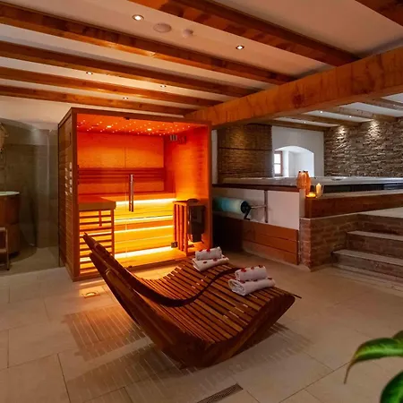 Hotel Mlyn Karolinka 3*
