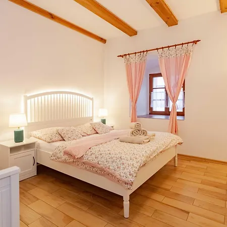 Mlyn Karolinka Hotel 3*